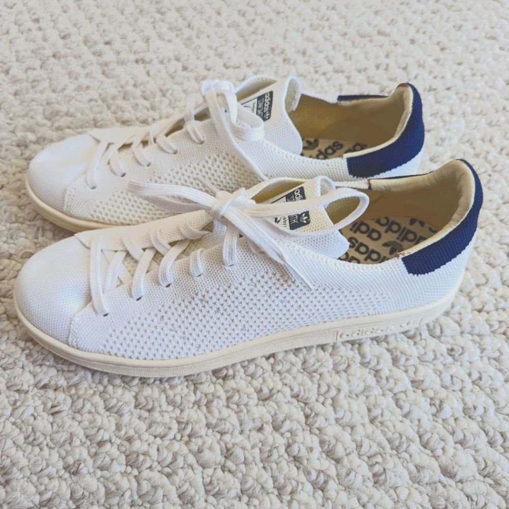 Women's Stan Smith Navy & White Knit Sneakers size 9.5